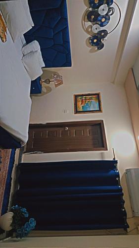 Cama o camas de una habitación en One, Two and Three bedroom apartments