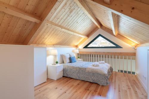 Host Wise - Lovely & Cozy Duplex Flat