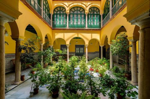 Apartamentos RG Suite Conteros Catedral, Sevilla – Precios ...