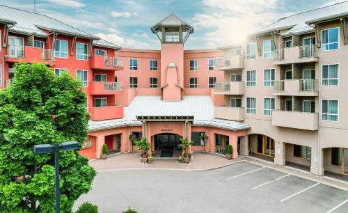 an empty parking lot in front of a building at Manteo at Eldorado Resort in Kelowna