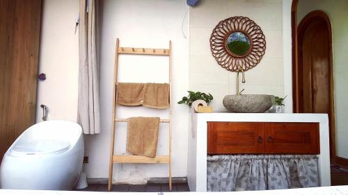 Φωτογραφία από το άλμπουμ του Dốc Chill Retreat view núi, gần Ba Vì στο Ανόι