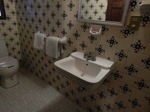 Koupelna v ubytování Hotel Molino del Rey