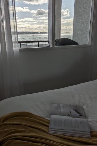 Gallery image of Kirra Beach Unit - Panoramic Gold Coast Beach View in Gold Coast