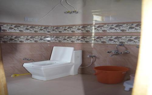 Ένα μπάνιο στο Miklam Homestay by StayApart