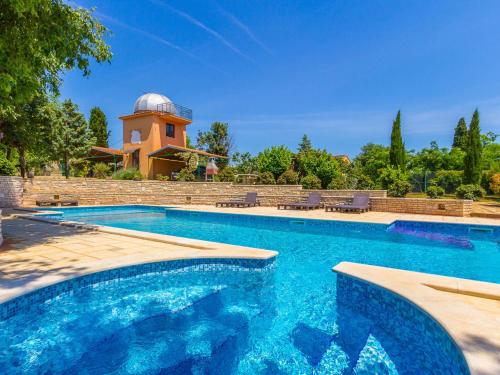 Nice Apartment in Pula with Swimming Pool