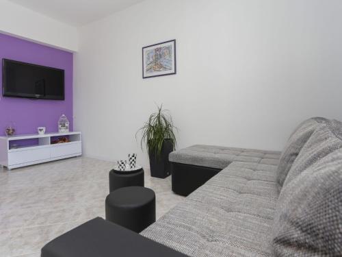 Apartment in Ka tel Gomilica near the Sea