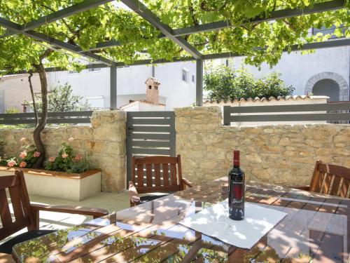 Modern holiday home with Jacuzzi