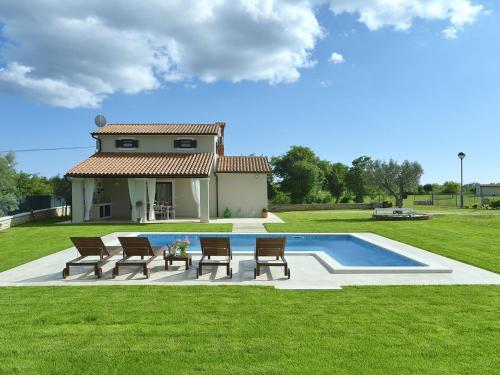 Holiday Home in Marcana near Sea and Pool