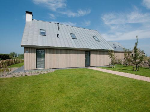 Modern design lodge with combi microwave, in national park