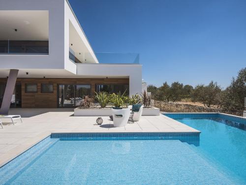 Villa in Salvela with Pool and Sea Views