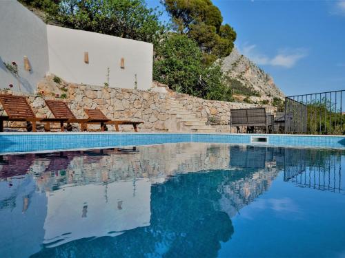 Villa in Podgora with Pool near Beach