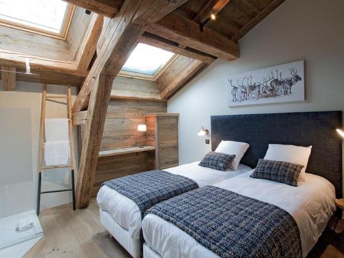 Chalet in Les Deux Alpes with Heated Pool