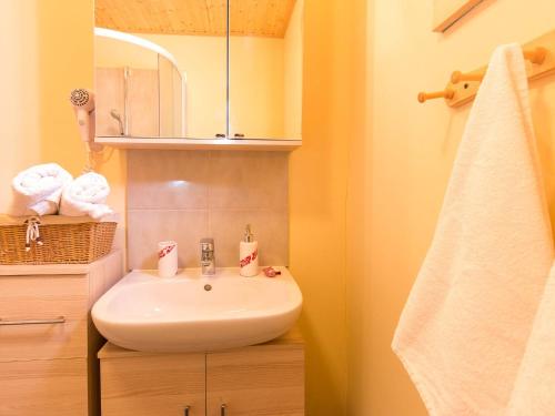O baie la Holiday Home Ravna Gora near Risnjak Park