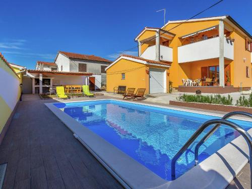 Holiday Home in Galizana with Private Pool