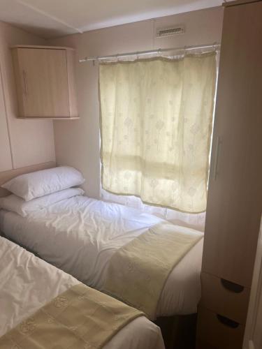Кровать или кровати в номере Decker’s
