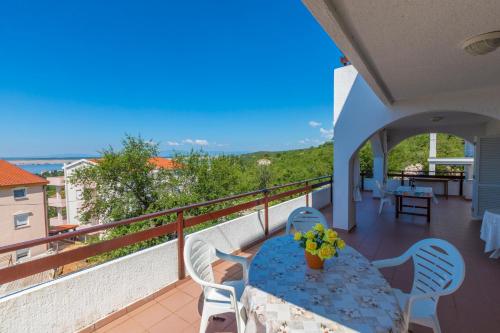 Apartments in Dramalj 41530