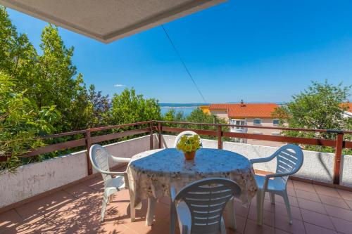 Apartments in Dramalj 41530