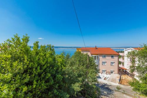 Apartments in Dramalj 41530