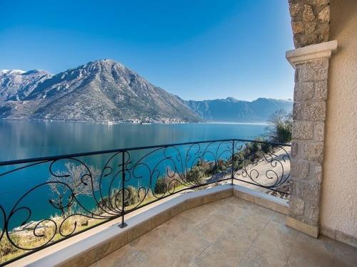 Gallery image of Apartments Boka Vista in Kamenari
