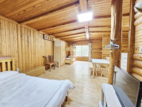 Postel nebo postele na pokoji v ubytování Valley Village