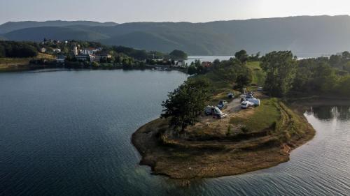 Letecký snímek ubytování Auto Camping Grubeša