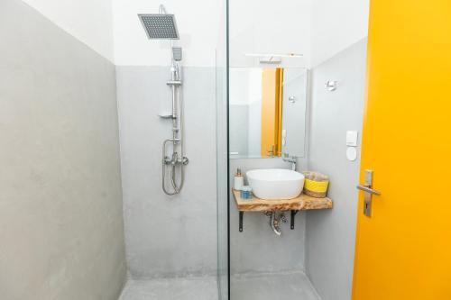 Gallery image of Mondrian Guest House in Skiathos Town
