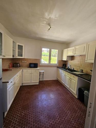 Η κουζίνα ή μικρή κουζίνα στο Villa Lavande - Drôme Provençale