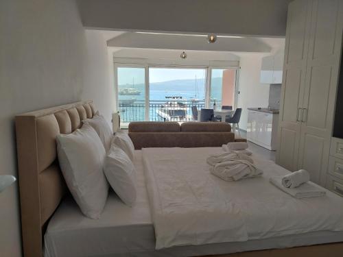 Gallery image of Opera apartments in Tivat
