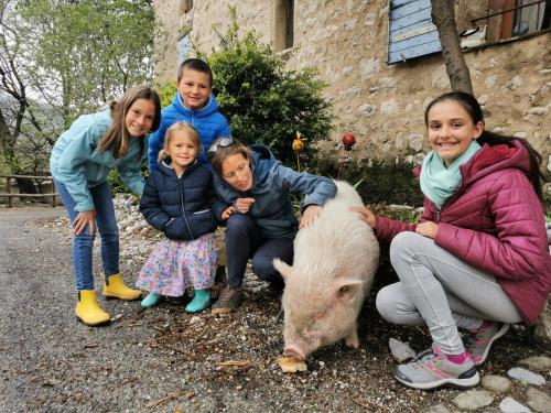 Imagen de la galería de Gite De Groupe, en Bargème