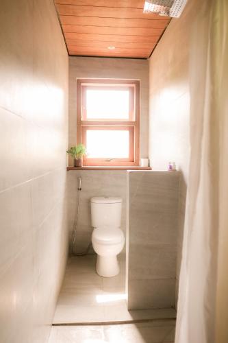 Un baño de Elysian Villa