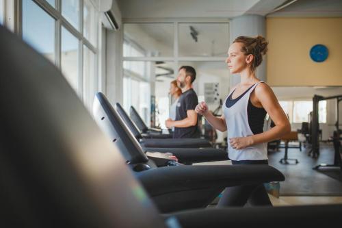 Fitness centrum a/nebo fitness zařízení v ubytování Aurelius Apartments in Caesar Resort & SPA, Long Beach
