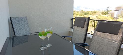 Apartmani Anastasia with pool, Novalja