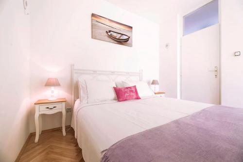 Apartment DORA Split
