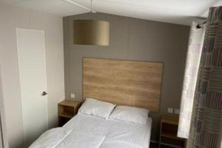 Postel nebo postele na pokoji v ubytování Silver sands holiday park