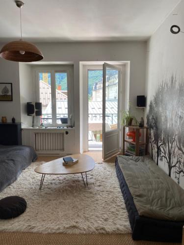 Photo de la galerie de l'établissement Hypercentre Chamonix Balcon avec Vue sur Les Aiguilles, à Chamonix-Mont-Blanc