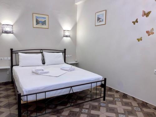 Dafni's home is in 200m to metro Ag Ioanis