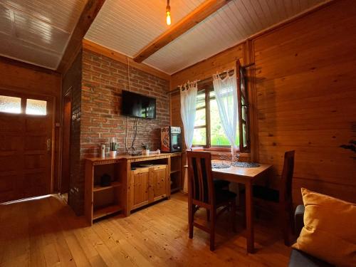 Μια τηλεόραση ή/και κέντρο ψυχαγωγίας στο Apartman KOD PECE