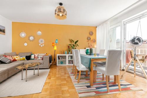 City - Balkon - WorkSpace - Waschmaschine - U2 & U4