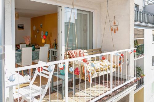City - Balkon - WorkSpace - Waschmaschine - U2 & U4