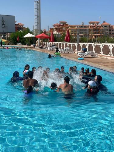Bazén v ubytování Porto sharm pool and lake view nebo v jeho okolí