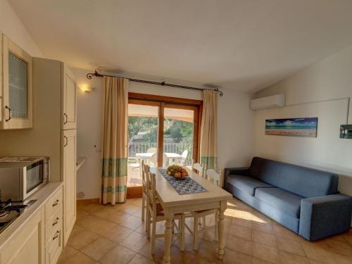 Residence Badus apartment with sea view