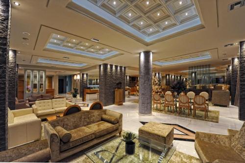 Lobbyn eller receptionsområdet på Hotel Haikos