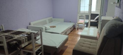 Χώρος καθιστικού στο Sutomore apartman