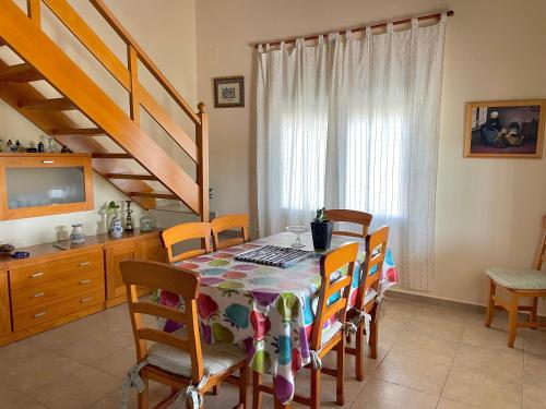 Dining area sa chalet