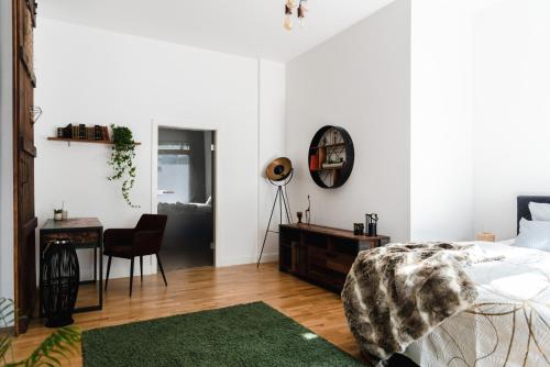 90sqm 2BR Design Gem - outdoor terrace photo 14