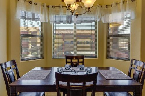 Imagen de la galería de Mesquite Condo with Community Pool and Hot Tub!, en Mesquite