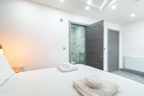 Säng eller sängar i ett rum på 1BR Derby City Centre Flat 5 - Charnwood Flat