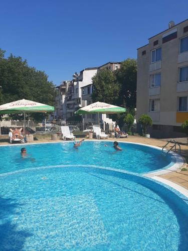 Φωτογραφία από το άλμπουμ του хотел Централ στη Σωζόπολη