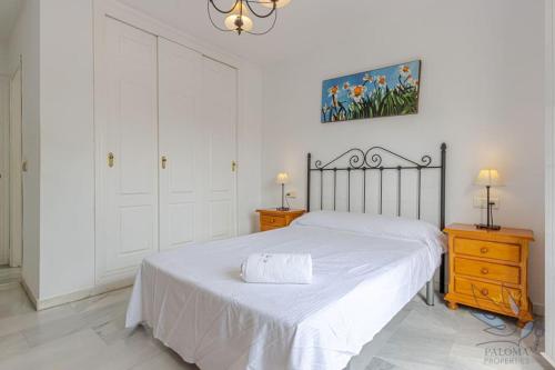 3Bdr 2 Bath Apt with parking in the best location photo 22