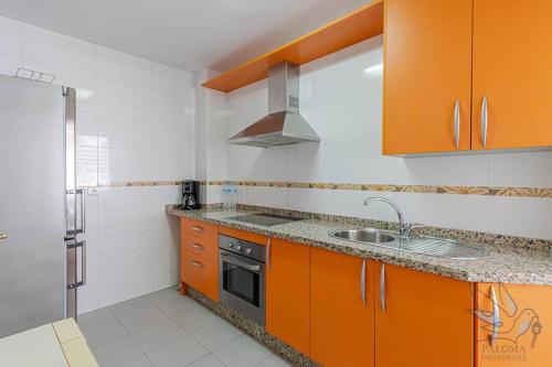 3Bdr 2 Bath Apt with parking in the best location photo 17